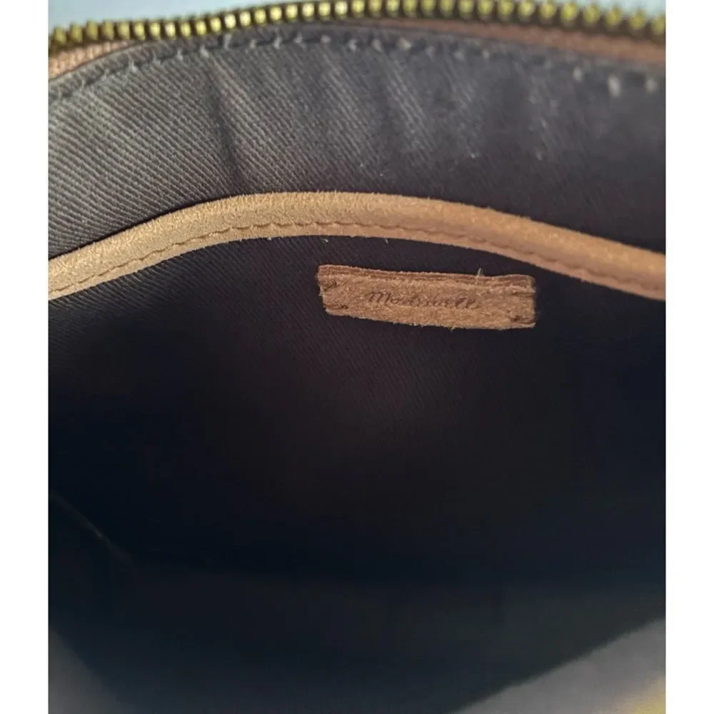 Madewell The Simple Suede Crossbody Bag in Blush ~ Excellent